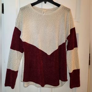 Womens maroon & cream colored Sweater Size Large